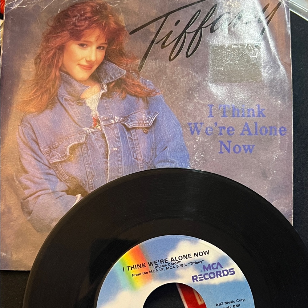 🎶 Vintage 80s 45 RPM Vinyl – I Think We’re Alone Now by Tiffany 7-inch